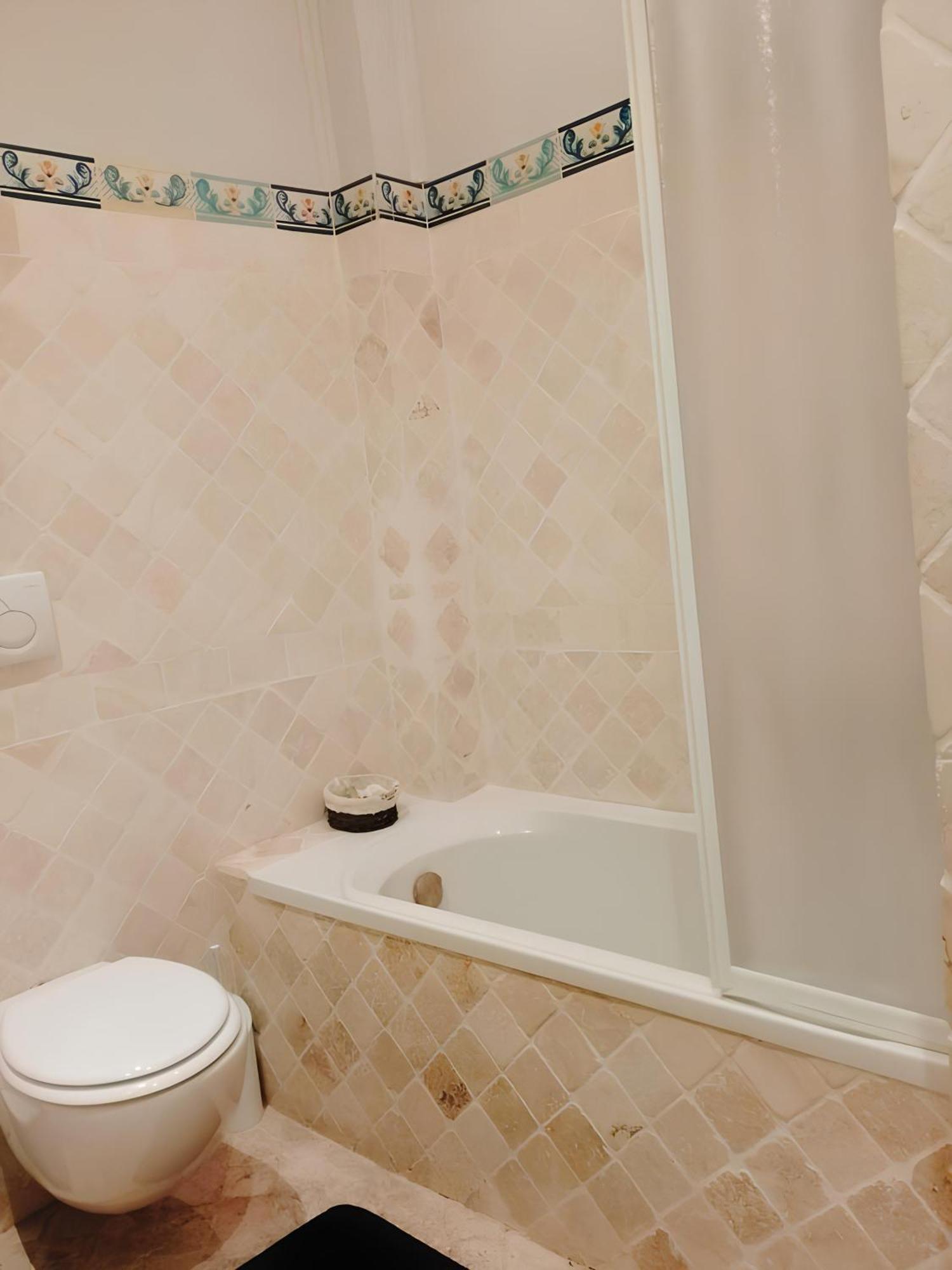Fermati Che E Tardi Bed & Breakfast Tivoli Exterior photo
